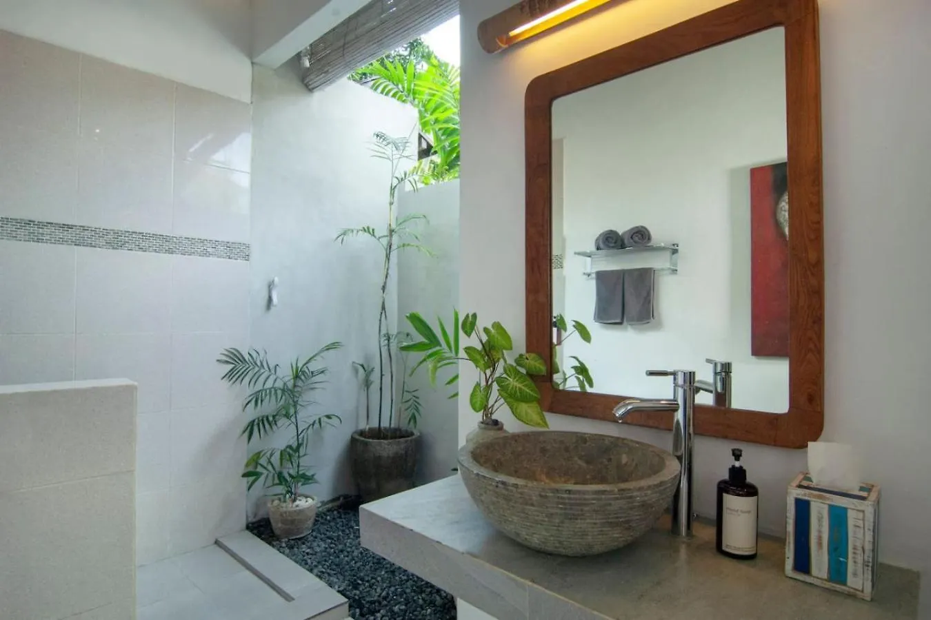 Fantastic 1 Bedroom Villa Private Pool Walk To Beach Badung  0*, Badung (Bali)
