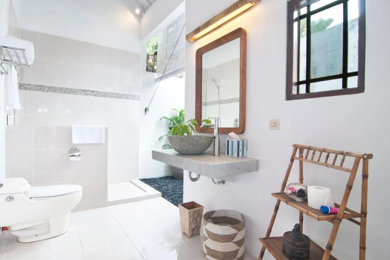 Fantastic 1 Bedroom Villa Private Pool Walk To Beach Badung